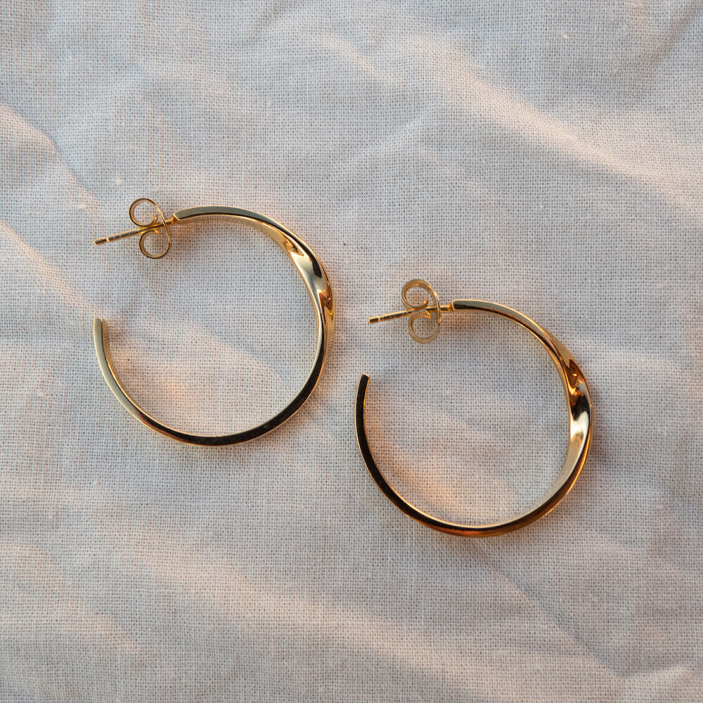 Mobius Hoops 28mm Gold