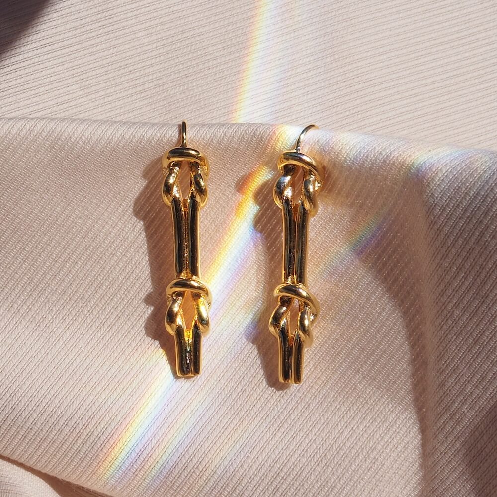 Reef Dropback Earrings Gold