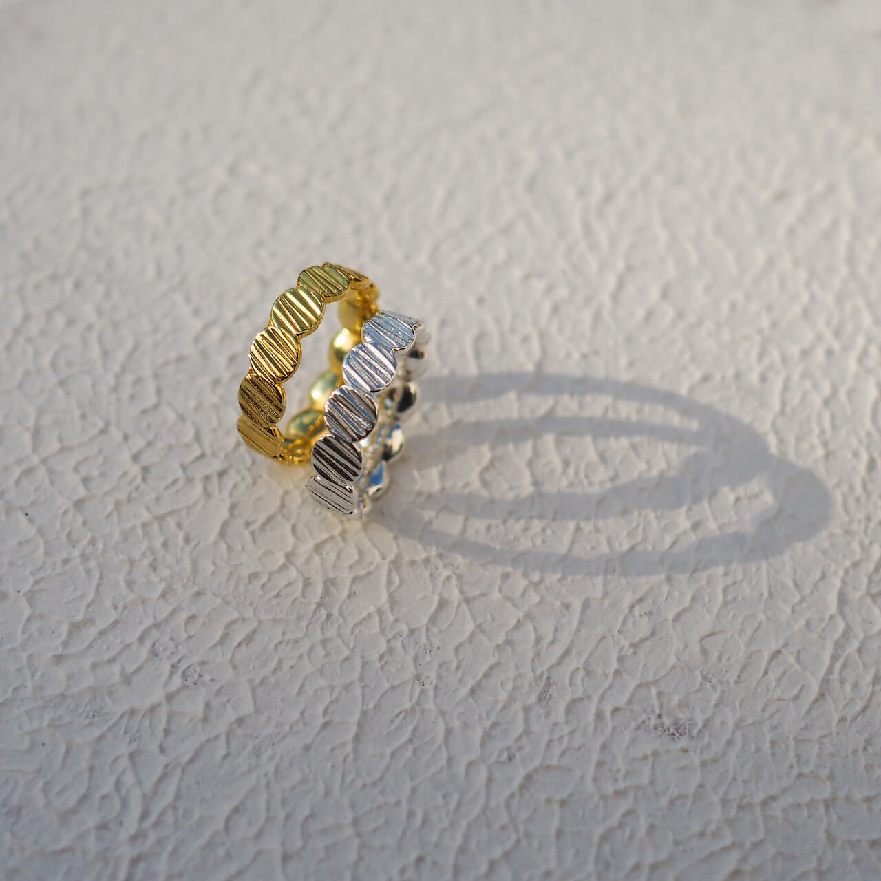 Origins Charm Ring Gold