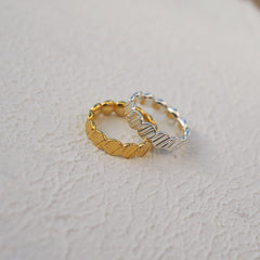 Origins Charm Ring Gold