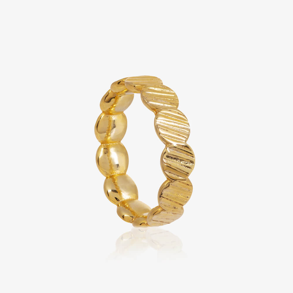 Gold ring with a beautiful pattern